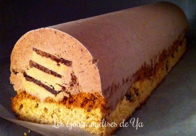 Bûche chocolat noir spéculoos LGY 02