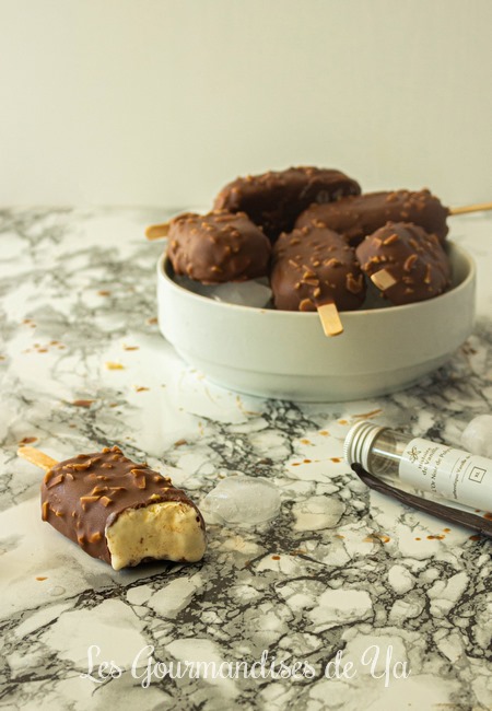 Magnum à la vanille, enrobage rocher amande LGY 02