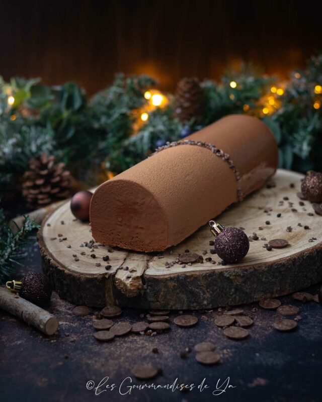 Bûche Mogador, chocolat au lait et passion